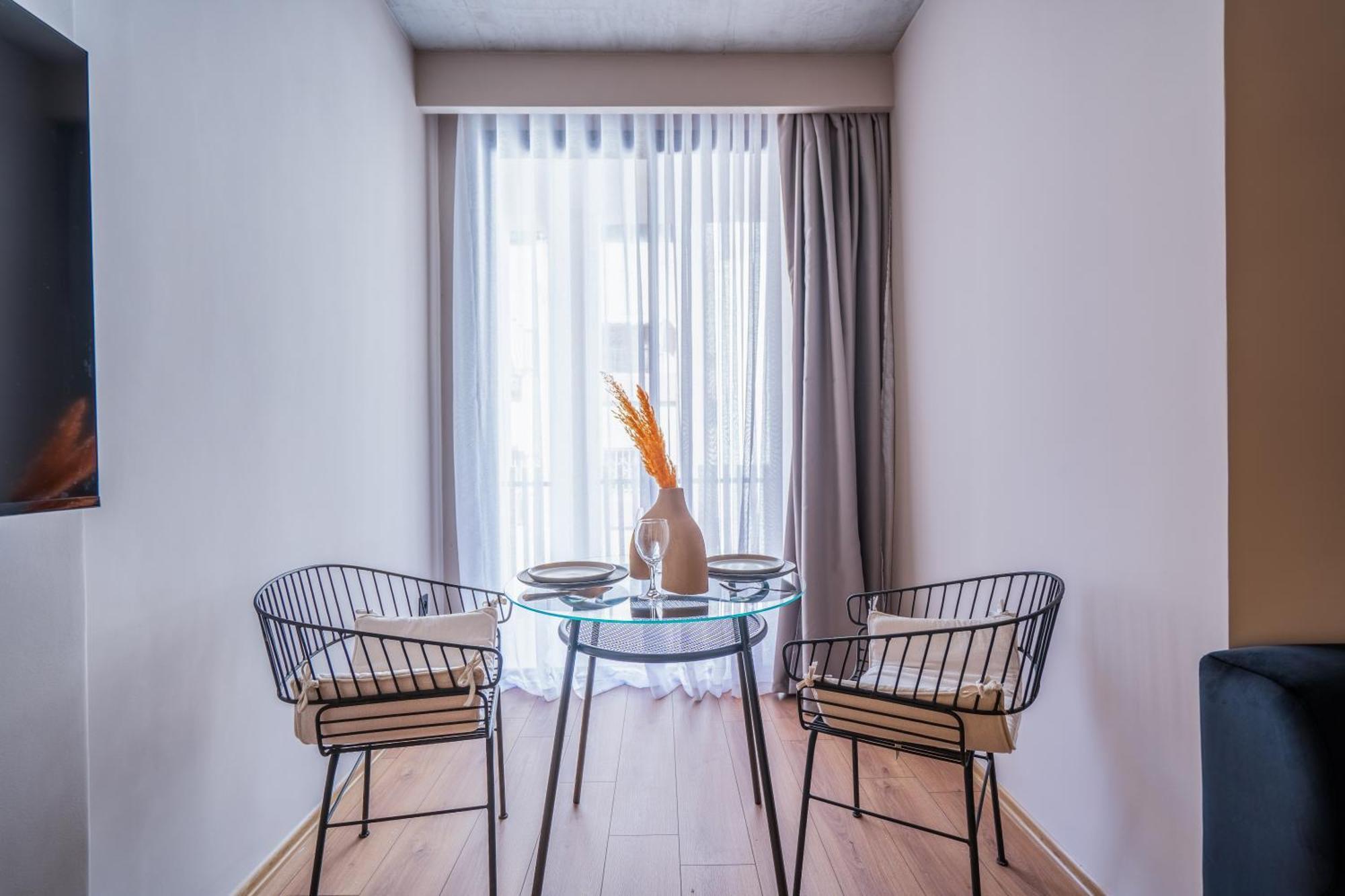 Twenty Six Anfa Luxury Residence By Shortstaycasa-Central-Parking Casablanca Exterior foto